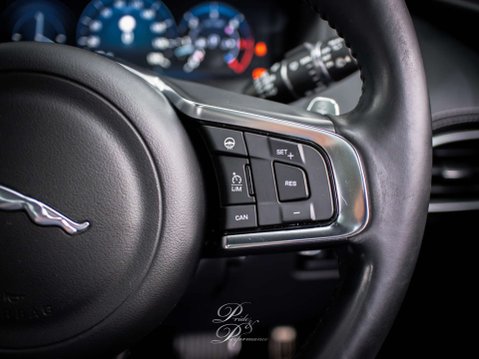 Jaguar F-Pace 3.0 F-PACE V6 S AWD D Auto 4WD 5dr 46