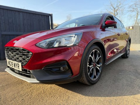 Ford Focus 1.0 Focus Active X Auto 5dr 12