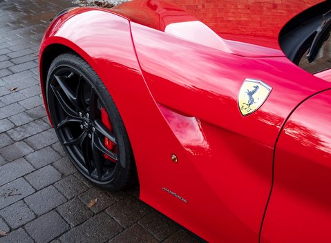 Ferrari F12 Berlinetta 25