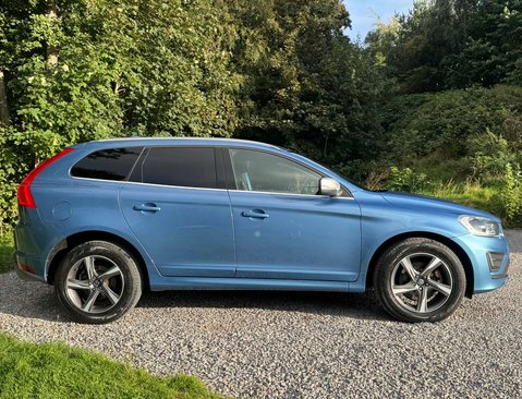 Volvo XC60 2.4 XC60 R-Design Luxury Nav D4 AWD Auto 4WD 5dr 3