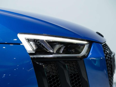 Audi R8 5.2 FSI V10 Coupe 2dr Petrol S Tronic quattro Euro 6 (s/s) (540 ps) 83