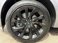 Land Rover Discovery Sport 1.5 P300e 12.2kWh R-Dynamic SE SUV 5dr Petrol Plug-in Hybrid Auto 4WD Euro 18