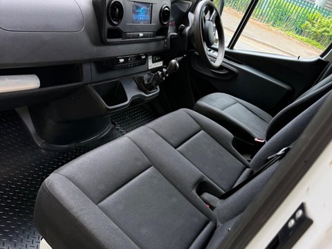 Mercedes-Benz Sprinter 2.1 316 CDI Progressive RWD L2 H2 Euro 6 (s/s) 5dr 2