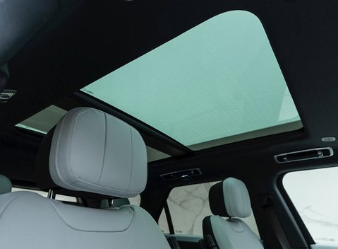 Land Rover Range Rover Sport P440e Dynamic SE 12