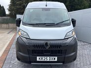 Peugeot Boxer 35 L3H2 Professional 140 ps Panel Van 11