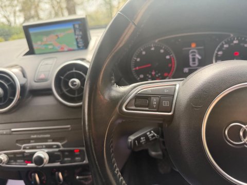 Audi A1 1.0 TFSI Sport Euro 6 (s/s) 3dr (Nav) 19