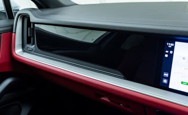 Porsche Cayenne V6 E-HYBRID Coupe 27
