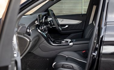 Mercedes-Benz GLC 63 S 4Matic 15