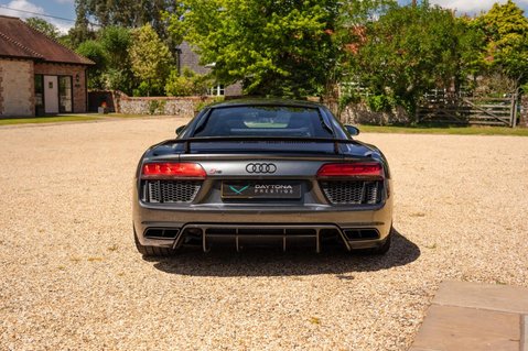 Audi R8 5.2 FSI V10 Plus S Tronic quattro Euro 6 (s/s) 2dr 19