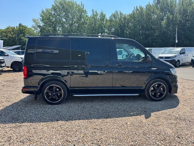 Volkswagen Transporter Crew Cab [SOLD KH] AUTO SWB L1H1 T32 Sportline Air Con Alloys Sensors EURO 6