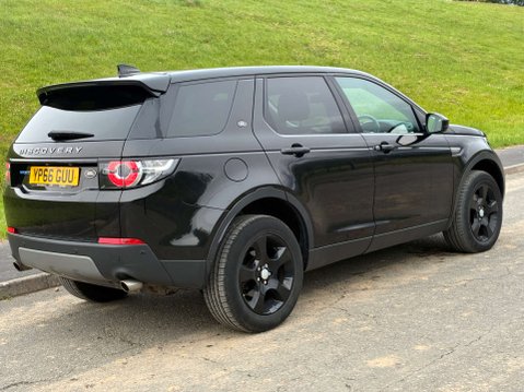 Land Rover Discovery Sport 2.0 Discovery Sport SE Tech TD4 4WD 5dr 8