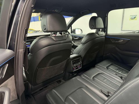 Audi Q7 3.0 TDI V6 50 Black Edition SUV 5dr Diesel Tiptronic quattro Euro 6 (s/s) ( 42