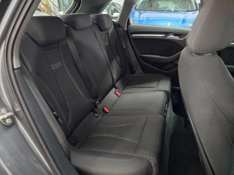 Audi A3 1.4 TFSI e-tron Sportback e-S Tronic Euro 6 5dr 8.8kWh 14