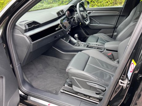 Audi Q3 1.5 TFSI CoD 35 Black Edition Sportback S Tronic Euro 6 (s/s) 5dr 32