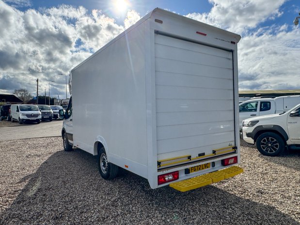 Ford Transit Luton Low Loader LWB L3 Low Floor 350 EURO 6 SELECT 8