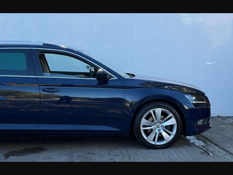 Skoda Superb 2.0 Superb SE L Executive TDI 5dr 12