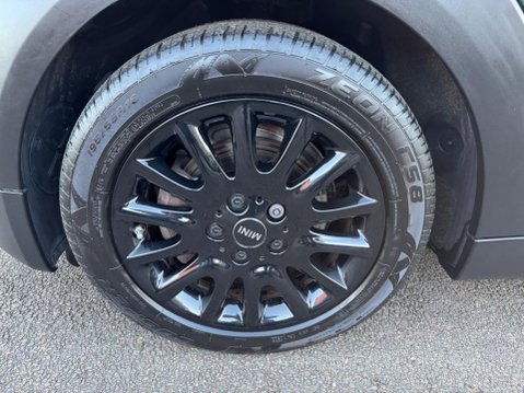 Mini Hatch 1.5 Cooper Euro 6 (s/s) 3dr 31
