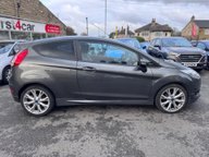 Ford Fiesta ZETEC S 6