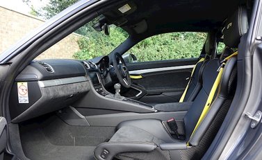 Porsche Cayman GT4 Clubsport 24