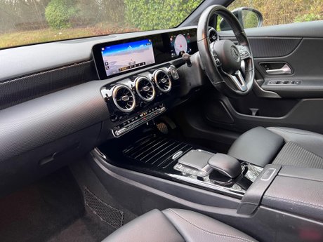 Mercedes-Benz A Class 1.3 A180 Sport (Executive) 7G-DCT Euro 6 (s/s) 5dr 25