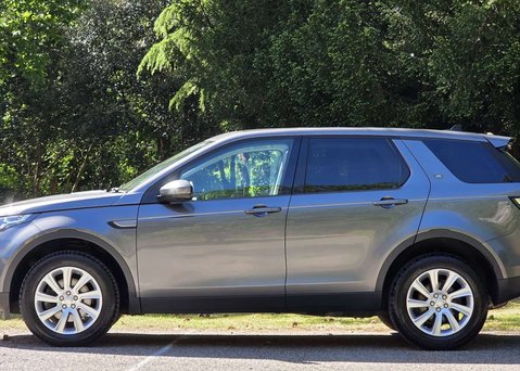 Land Rover Discovery Sport 2.0 Discovery Sport SE Tech TD4 Auto 4WD 5dr 54