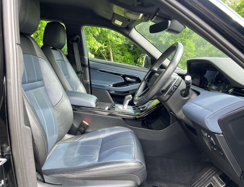 Land Rover Range Rover Evoque 1.5 Range Rover Evoque R-Dynamic SE P300e Auto 4WD 5dr 18