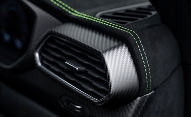 Lamborghini Urus PERFORMANTE 33