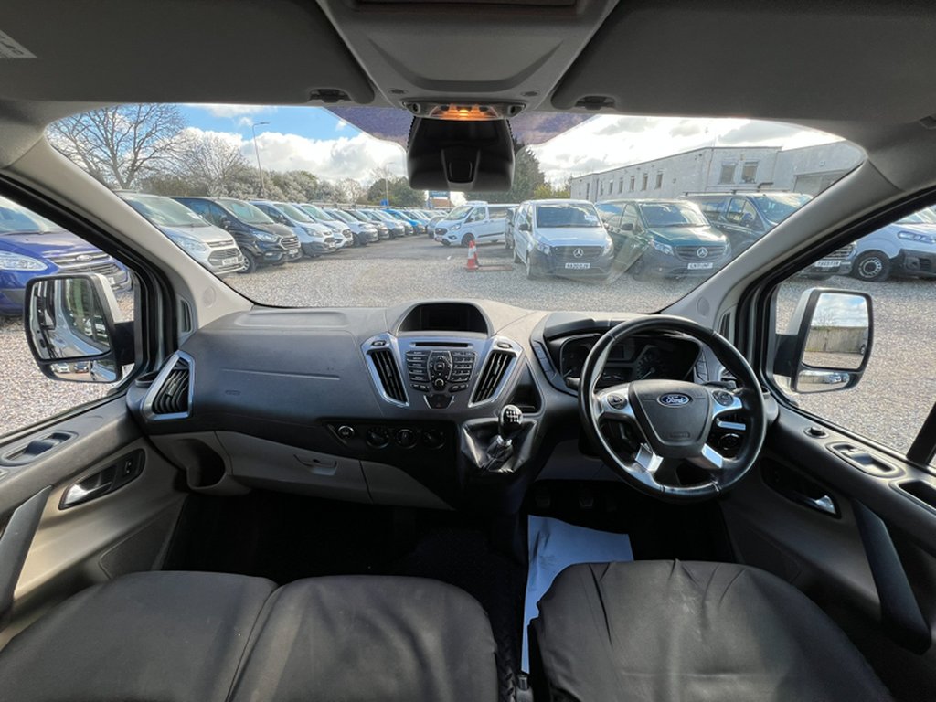 2017 Ford Transit CustomCrew Cab SWB L1H1 Limited 290 Air Con Alloys Senso — thumbnail 34 of 51