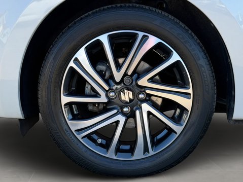 Suzuki Swift 1.2 Dualjet 83 12V Hybrid SZ5 5dr Auto 14