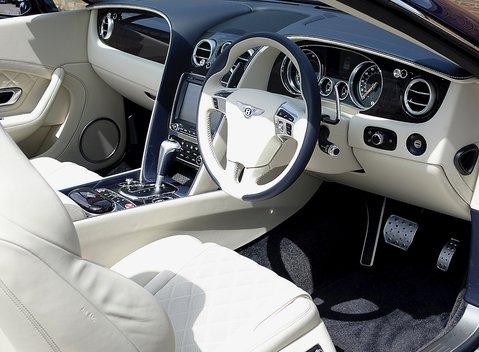 Bentley Continental GT V8 S Convertible 19