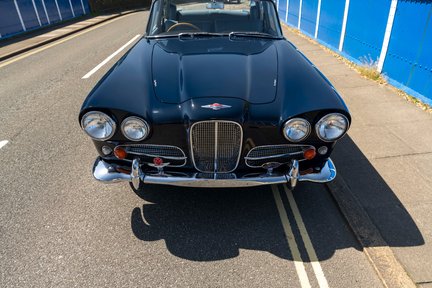 Aston Martin Lagonda Rapide Sports Saloon Manual 7