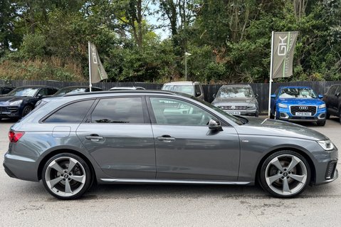 Audi A4 AVANT TDI S LINE BLACK EDITION -B&O - VIRTUAL COCKPIT -REVERSE CAMERA  5