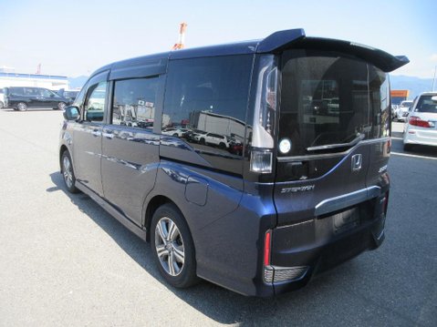 Honda Stepwagon RP5 Spada 2.0 Hybrid 5