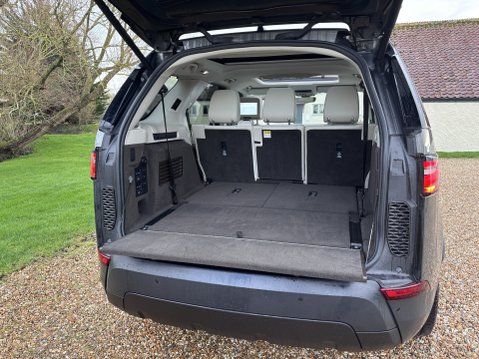 Land Rover Discovery TD6 HSE LUXURY 14