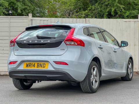 Volvo V40 1.6 D2 SE Hatchback 5dr Diesel Powershift Euro 5 (s/s) (115 ps) 5