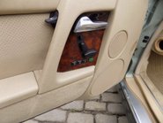 Mercedes-Benz SL Series 500SL-32 27