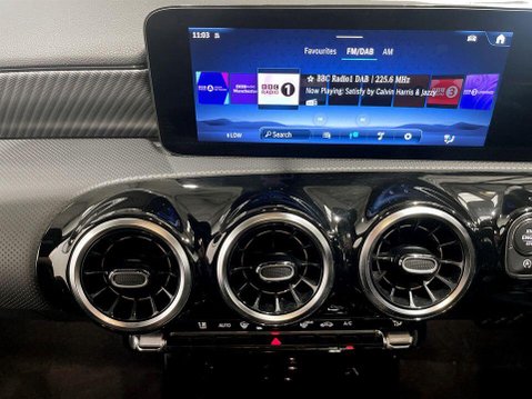 Mercedes-Benz A Class 1.3 A180h MHEV Sport (Executive) Hatchback 5dr Petrol Hybrid 7G-DCT Euro 6 18