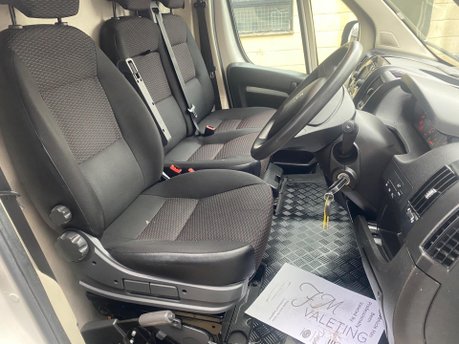 Peugeot Boxer BLUEHDI 333 L1H1 PROFESSIONAL P/V 10