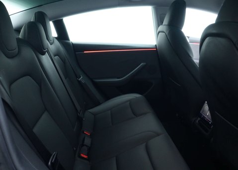 Tesla Model 3 Saloon 4dr Electric Auto RWD (208 ps) 52