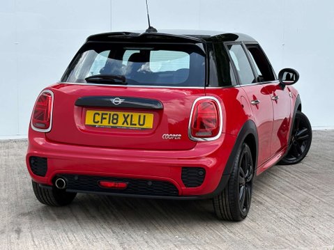 Mini Hatch 1.5 Cooper Auto 5dr 21