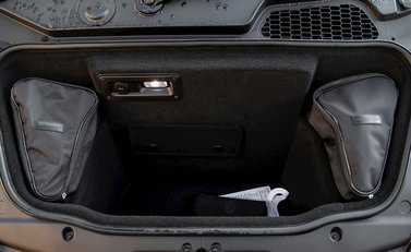 Lamborghini Huracan LP640-4 Performante 28