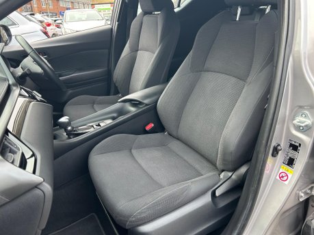 Toyota C-HR 1.2 VVT-i Icon CVT Euro 6 (s/s) 5dr 28