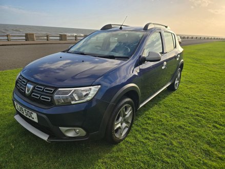 Dacia Sandero Stepway 0.9 TCe Essential Euro 6 (s/s) 5dr