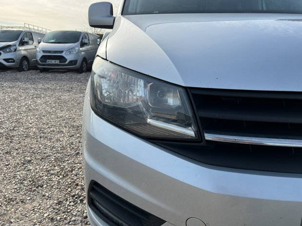 Volkswagen Caddy SWB L1H1 Low Roof Highline C20 Air Con Alloys Sensors EURO 6 NO VAT 22