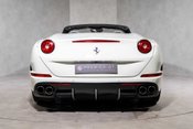 Ferrari California T. MAGNERIDE SUSPENSION. BESPOKE INTERIOR. TWO-TONE BODYWORK. CARPLAY. 5