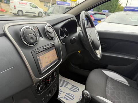 Dacia Sandero Stepway 1.5 dCi Laureate Euro 6 (s/s) 5dr 15