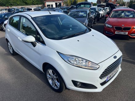 Ford Fiesta 1.0T EcoBoost Zetec Euro 6 (s/s) 5dr