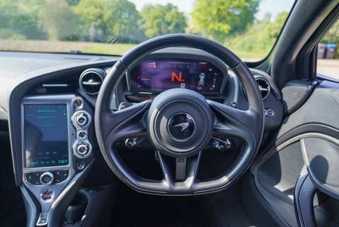 McLaren 720S V8 SSG 11