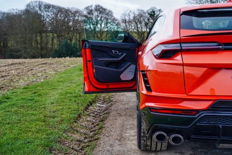 Lamborghini Urus S 7