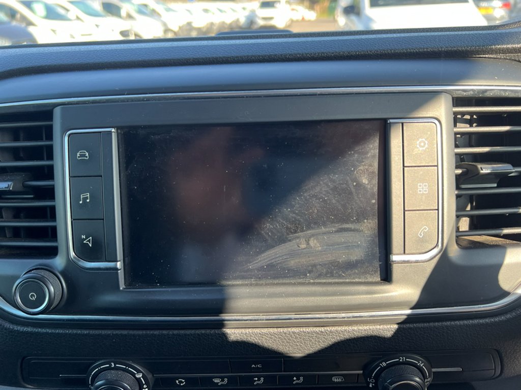 2021 Citroen DispatchXLWB L3H1 Driver 1400 Air Con Alloys Nav Sensors EURO 6 NO VAT — thumbnail 40 of 51